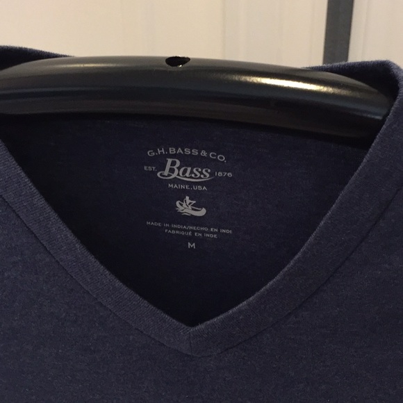 G H Bass & Co V-Neck T Shirt/New - Picture 2 of 4